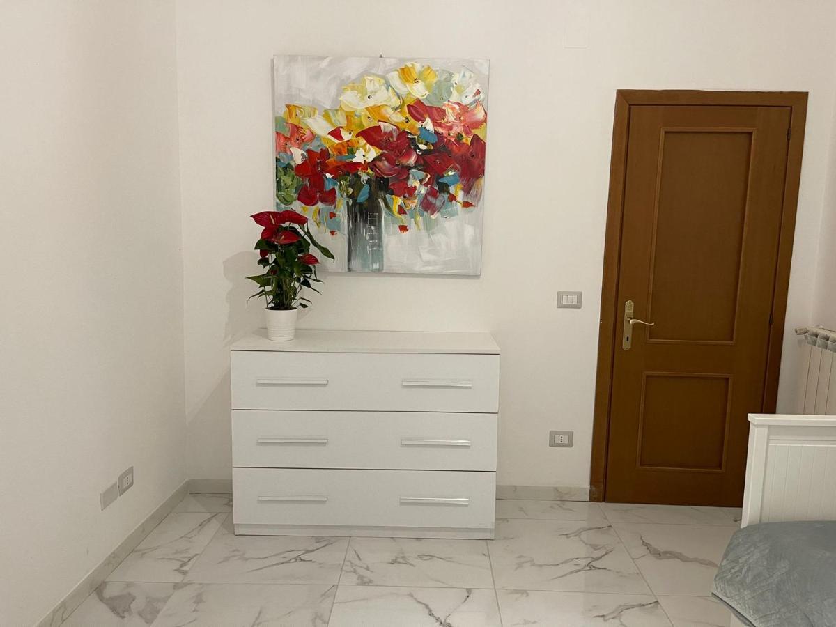Flowers In Roma Exterior foto